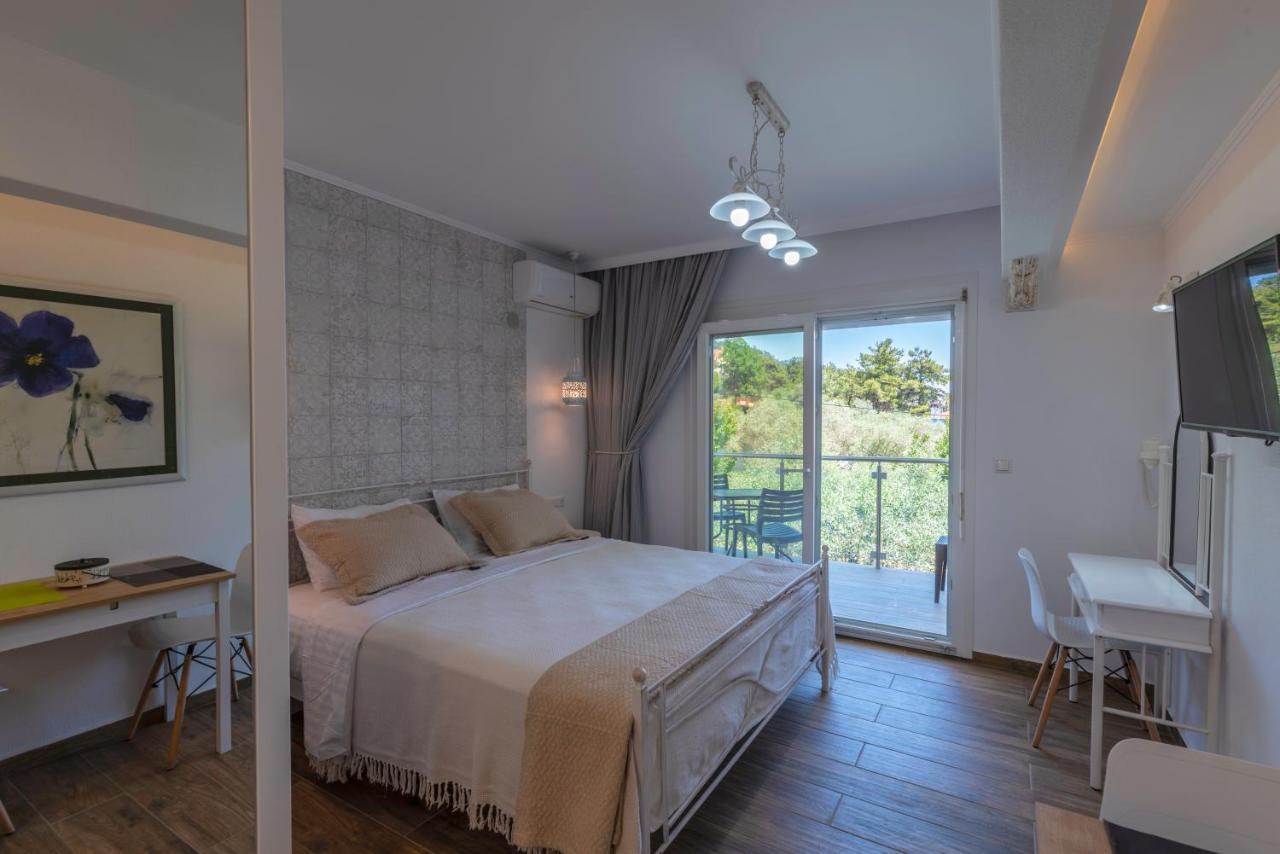 Olive Garden Villas And Apartments Chrysi Ammoudia Exterior photo