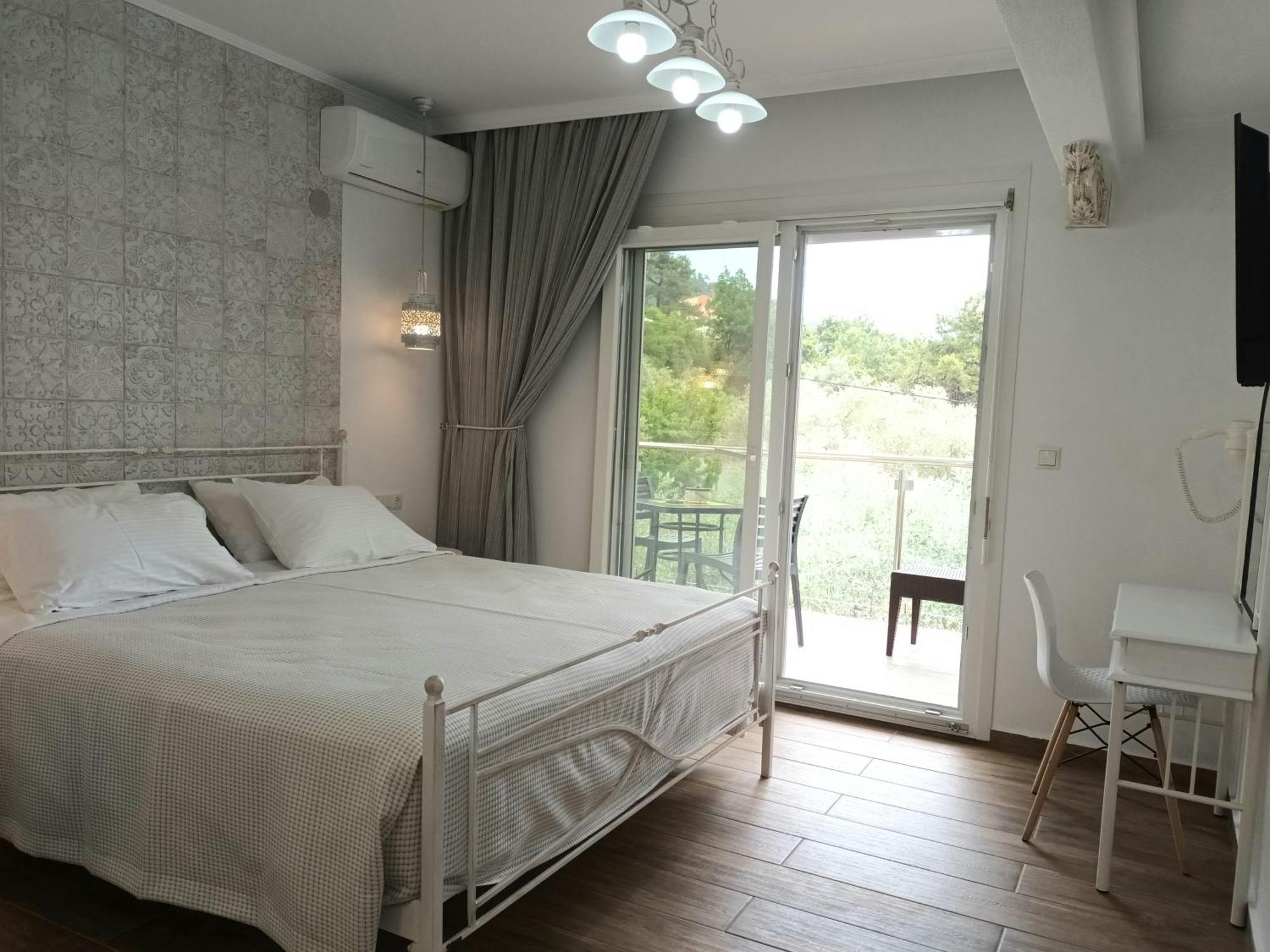 Olive Garden Villas And Apartments Chrysi Ammoudia Room photo