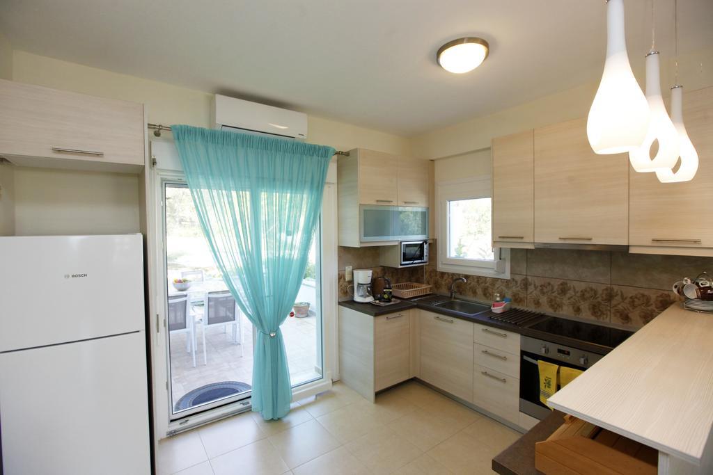 Olive Garden Villas And Apartments Chrysi Ammoudia Exterior photo