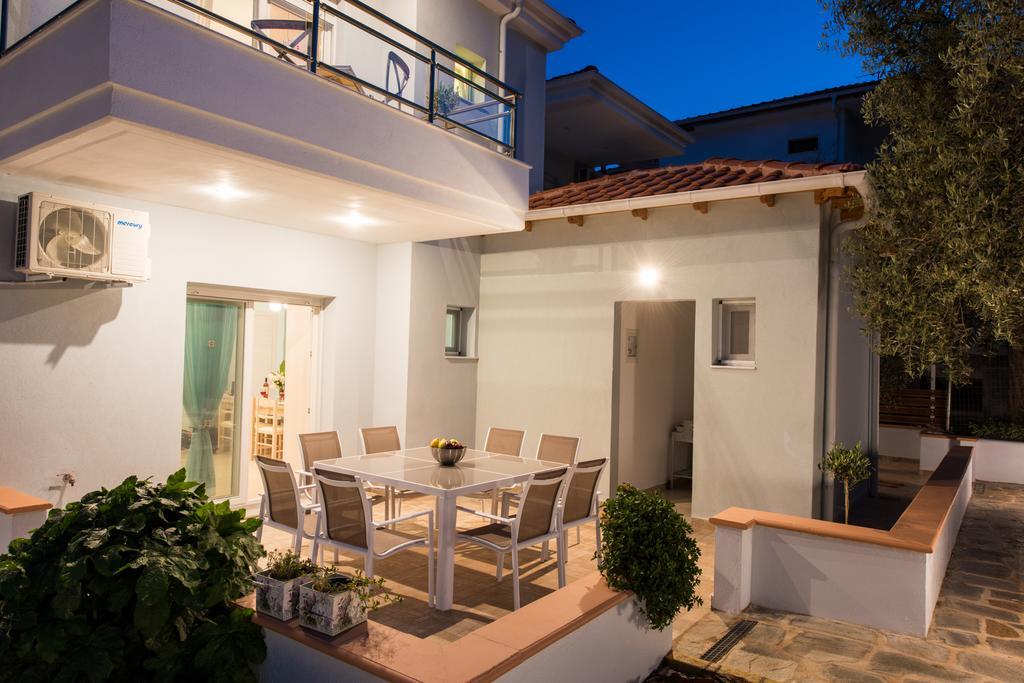Olive Garden Villas And Apartments Chrysi Ammoudia Exterior photo